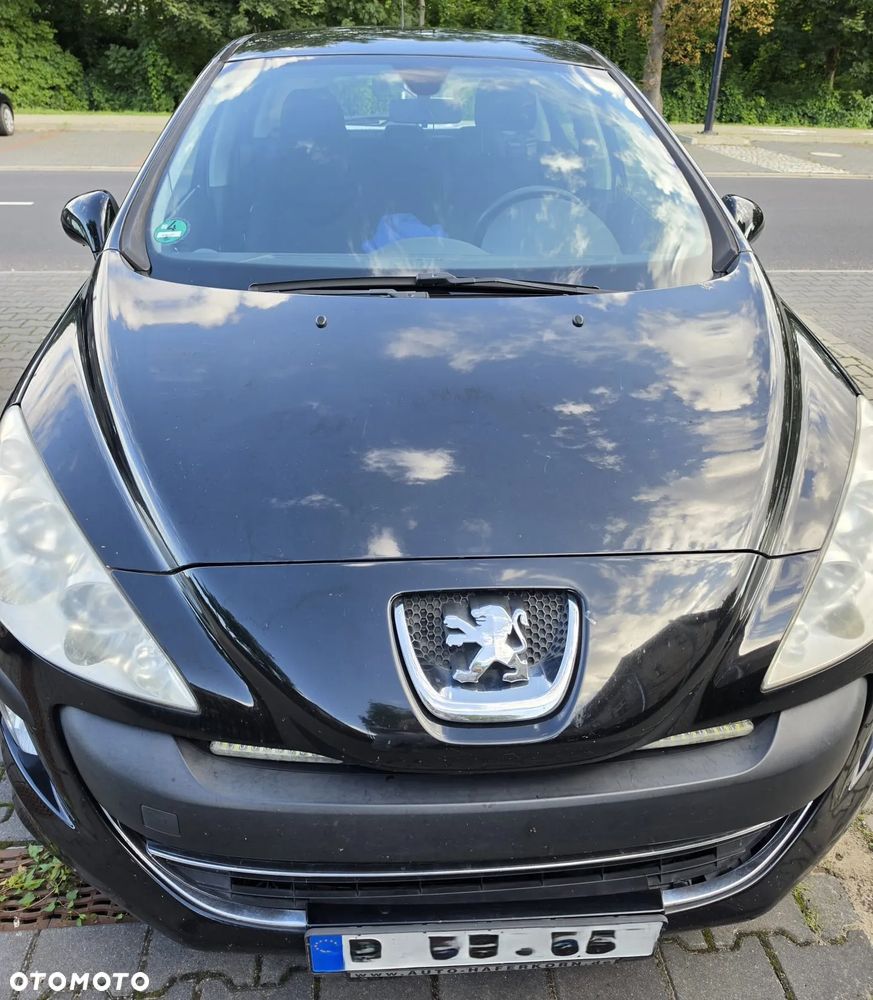 Peugeot 308 - 1