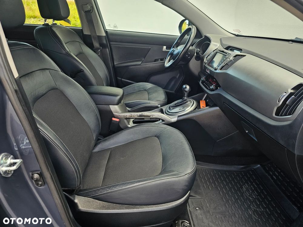 Kia Sportage 2.0 CRDI 4WD Automatik Vision - 10