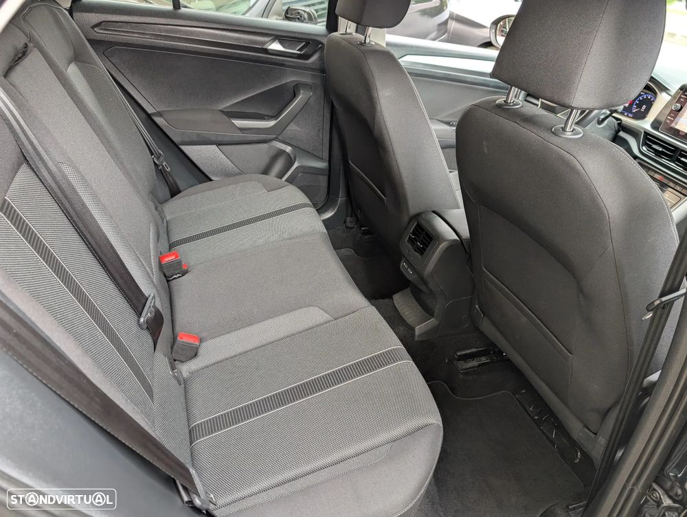 VW T-Roc 1.5 TSI Life DSG - 12