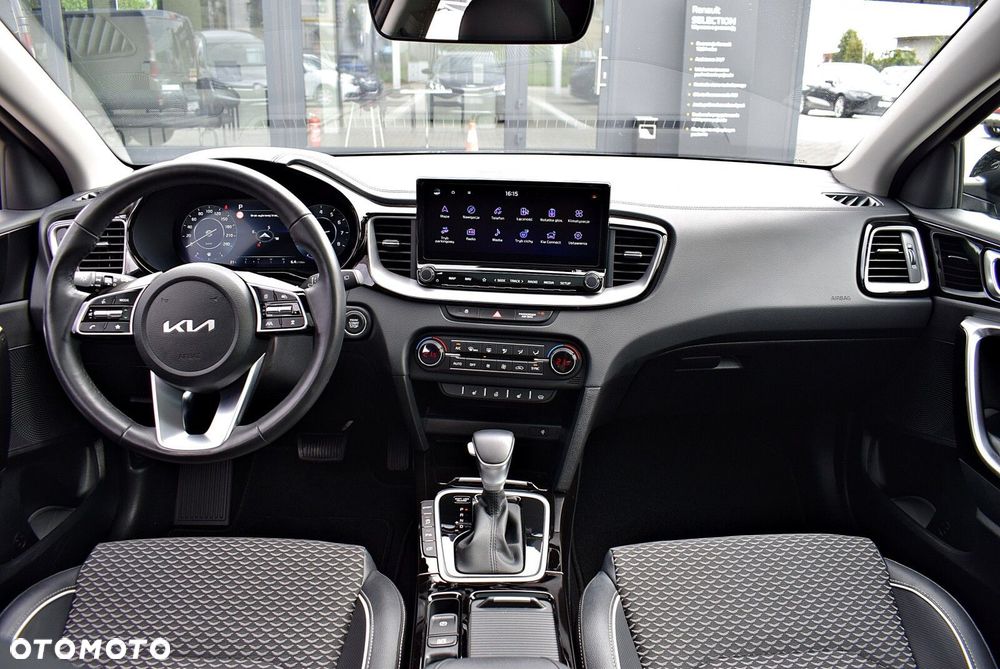 Kia XCeed - 20