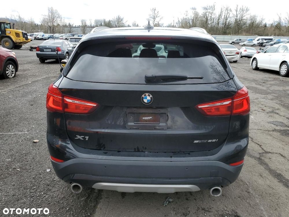 BMW X1 - 24