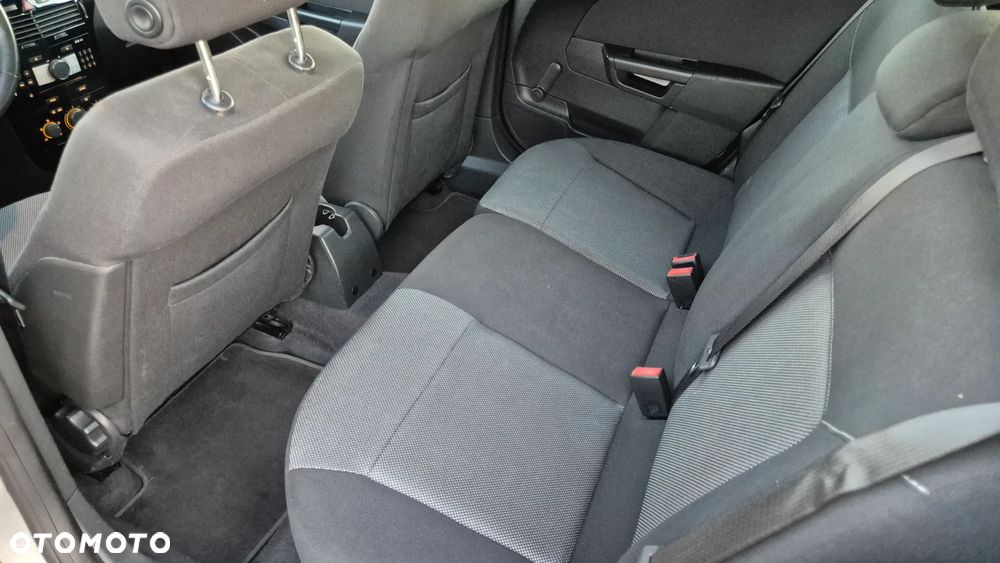 Opel Astra 1.4 Edition 111 Jahre - 26