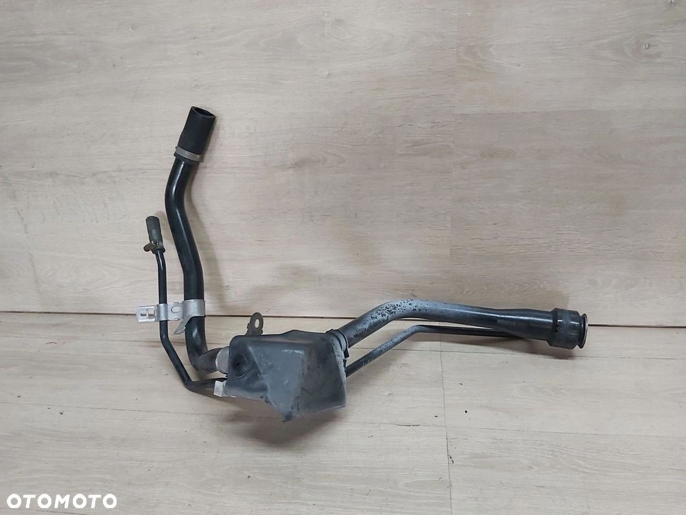 Toyota Avensis T27 Lift T29 09-18r Wlew paliwa rura wlewu D4D - 13
