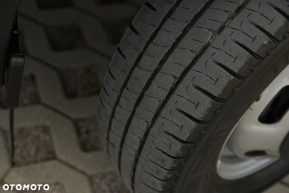 Iveco DAILY 35C15 / PRZEBIEG JEDYNE 30 TYŚ KM! / AUTOLAWETA / IDEALNY STAN! - 15