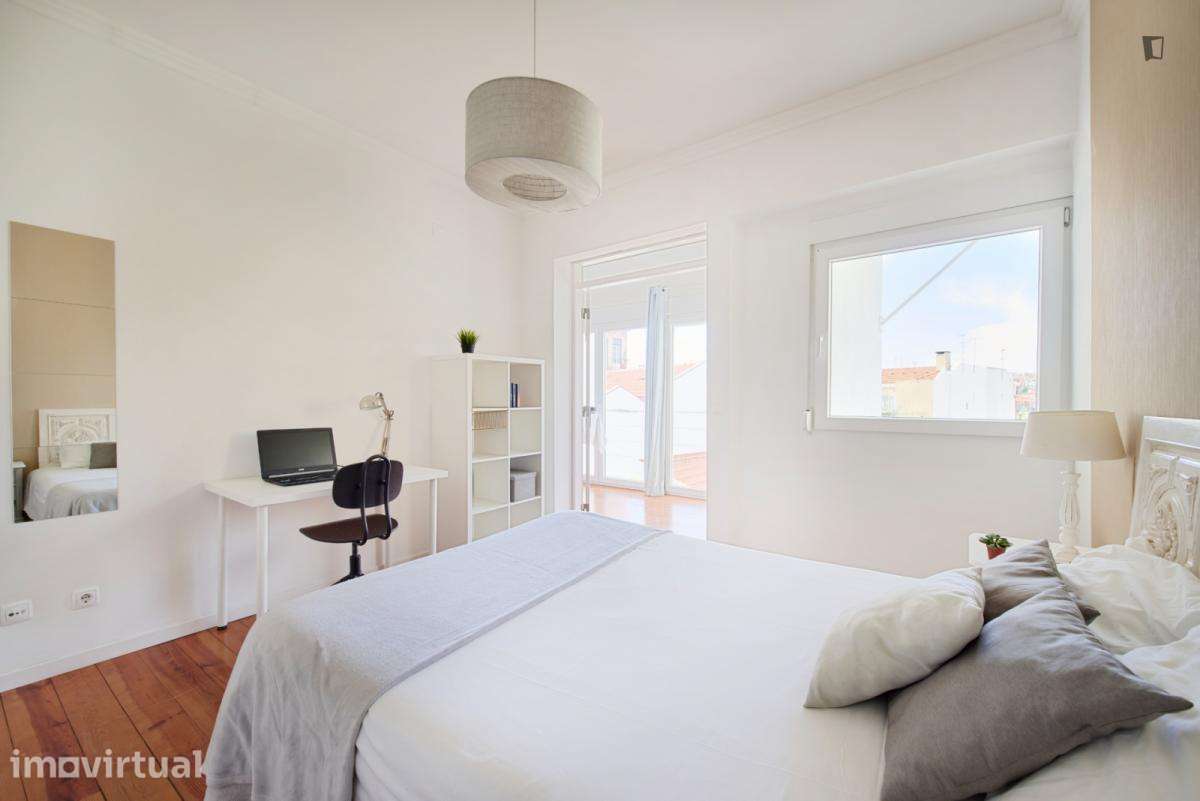 Quarto - localizado em Martim Moniz Lisbon - Grande imagem: 3/20