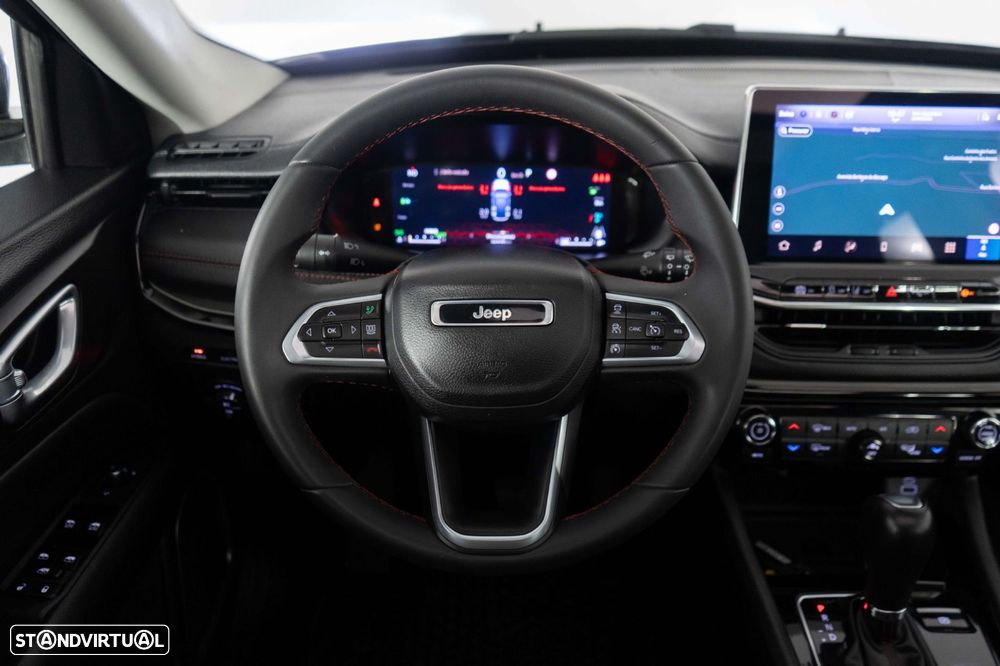 Jeep Compass 1.3 TG Trailhawk - 30