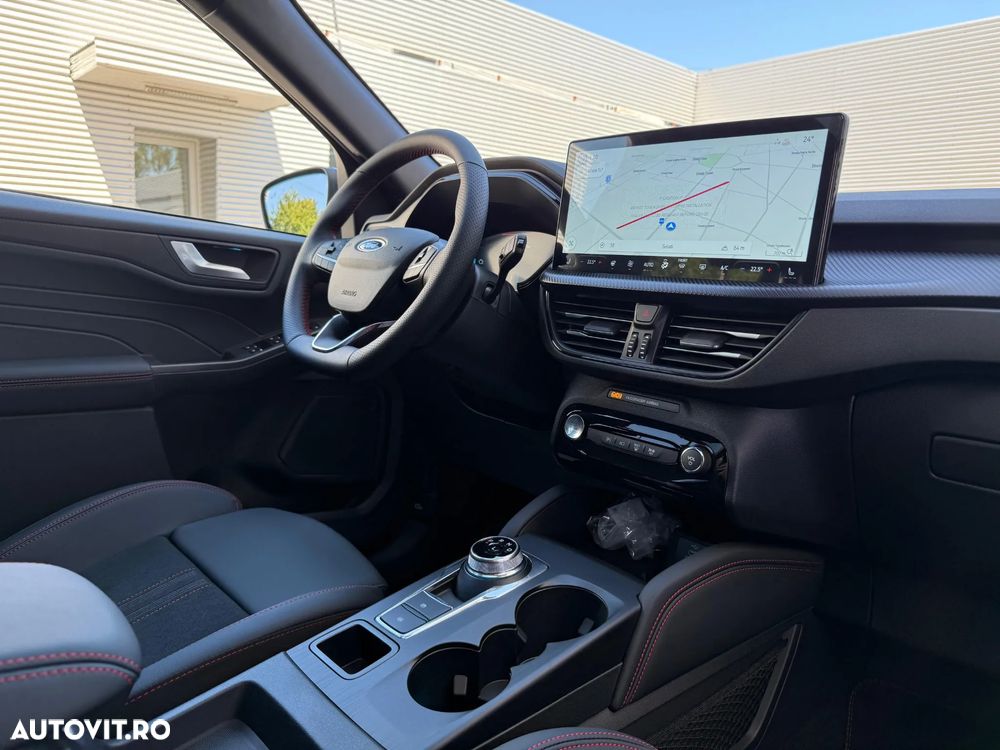 Ford Kuga 2.5 Duratec FWD PHEV ST-Line X - 17