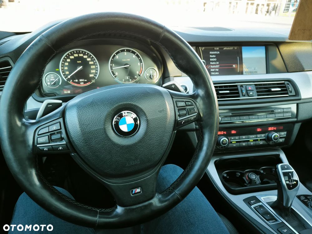 BMW Seria 5 530d xDrive - 16