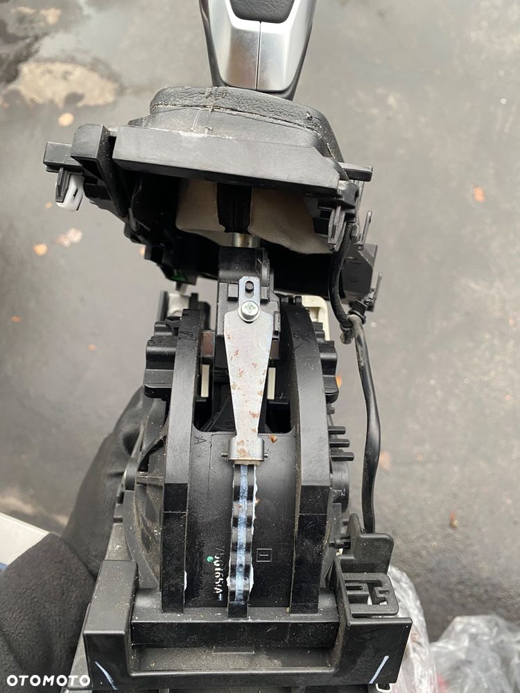 Ford S-max MK2  2 II LIFT galaxy MK4 18r 2.0 tdci  IGŁA!!! po 21 tyś km AUTOMAT WYBIERAK SKRZYNI BIEGÓW MIESZEK SKÓRZANY GAŁKA SKÓRZANA SKÓRA   mk 2 mk 3 mk 4 galaxy S max Smax S-maks lift II 2  galaxy - 26