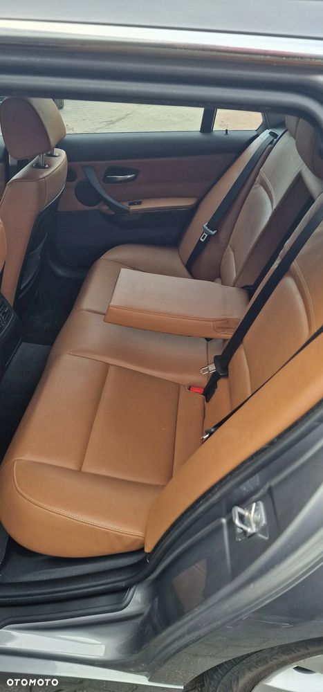 BMW Seria 3 - 16