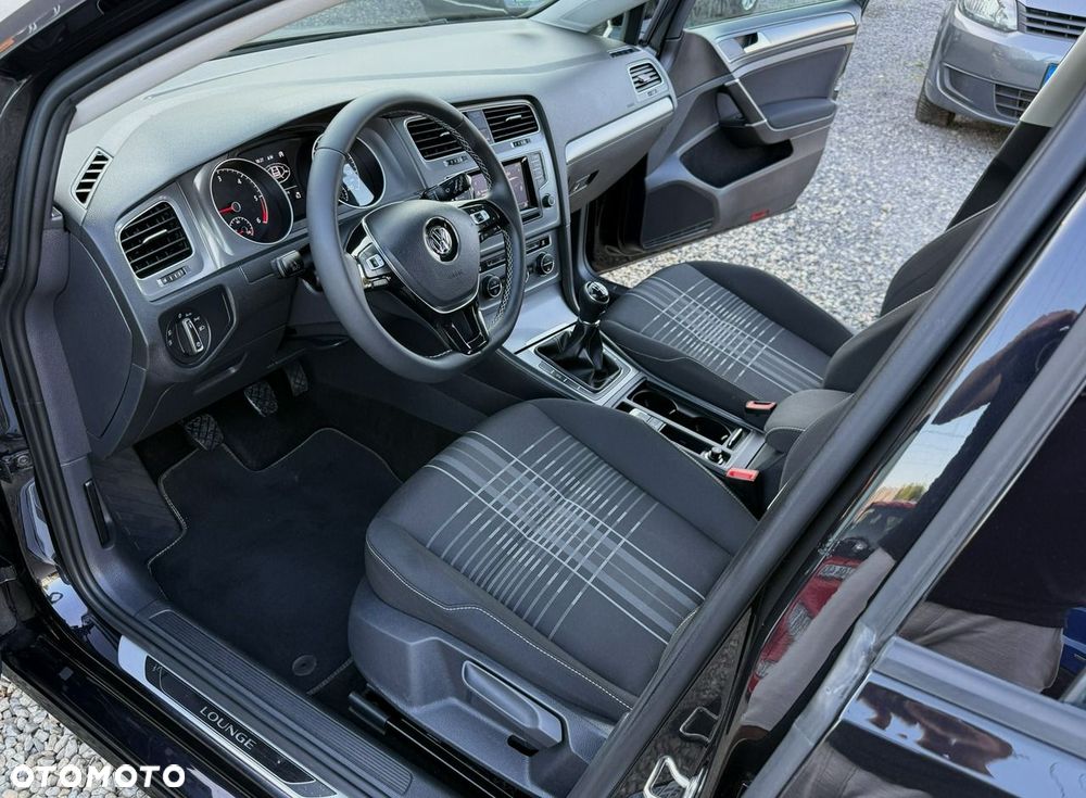 Volkswagen Golf 1.6 TDI BlueMotion Technology Lounge - 18