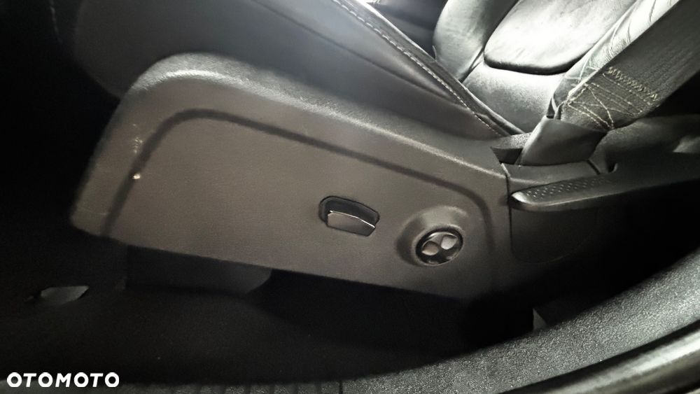 Fiat Freemont 2.0 Multijet 16V DPF Automatik Allrad Lounge - 26