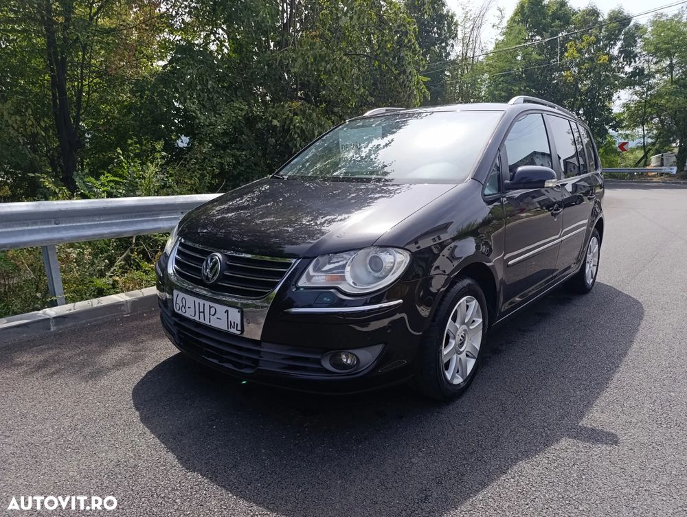 Volkswagen Touran 1.4 TSI Highline - 1