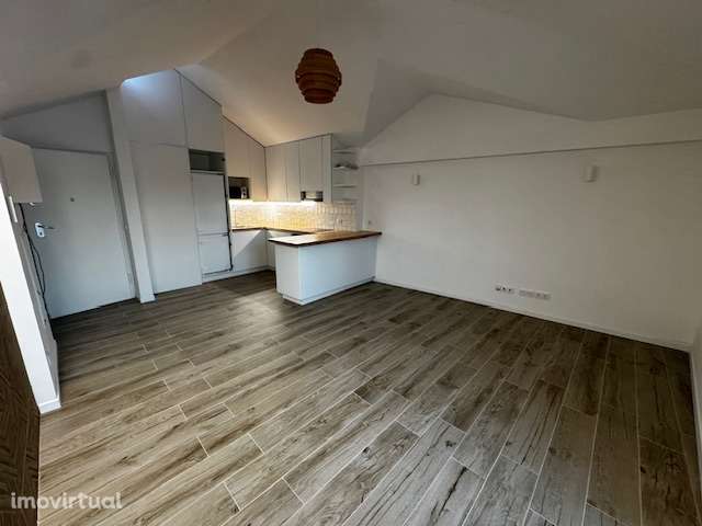 Apartamento T1 na Baixa de Cascais - Grande imagem: 3/8