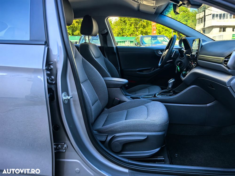 Hyundai IONIQ Plug-In 141CP Exclusive - 16