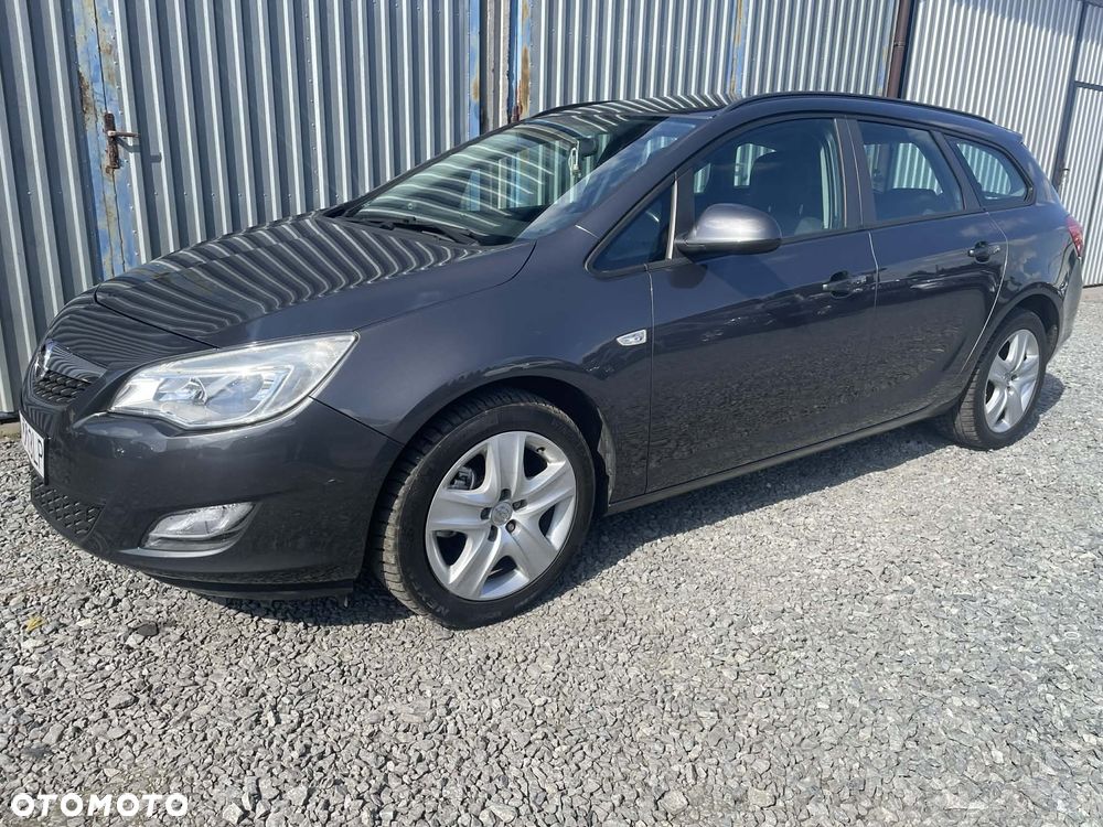 Opel Astra 1.7 CDTI Cosmo - 4