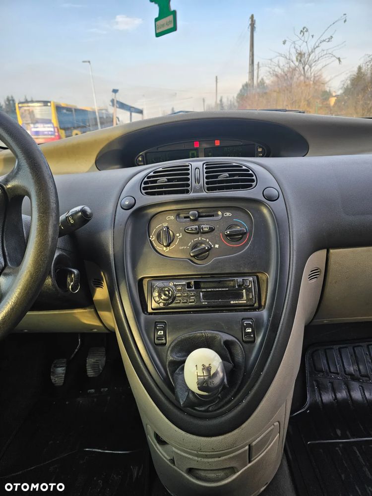 Citroën Xsara Picasso 1.6 16V Magic - 16