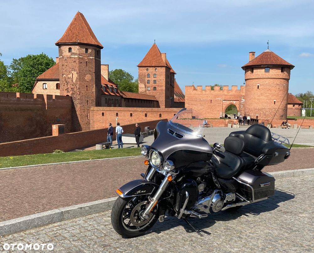 Harley-Davidson FLH Electra Glide - 4