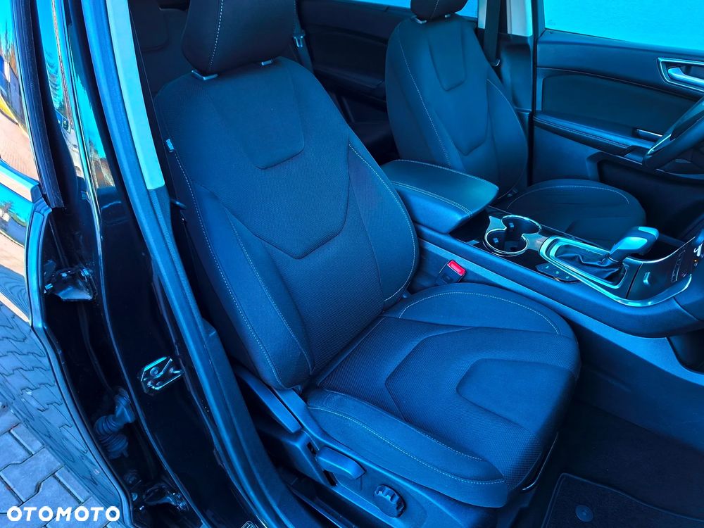 Ford S-Max - 22