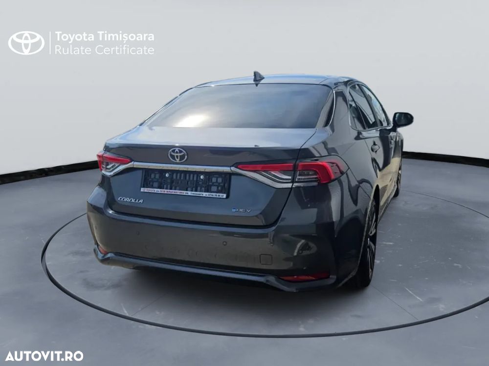 Toyota Corolla - 4