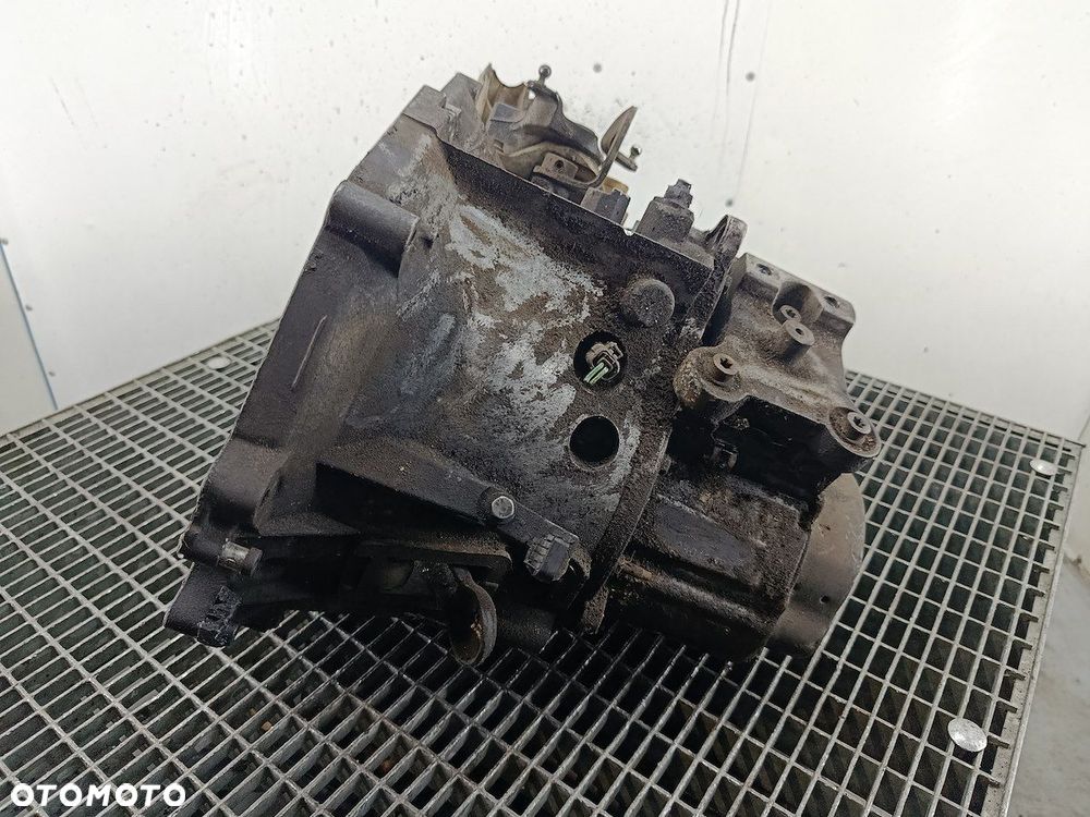 SKRZYNIA BIEGÓW MANUALNA 5 PEUGEOT 207 SW 20DP27 1.6 HDI 90KM - 3