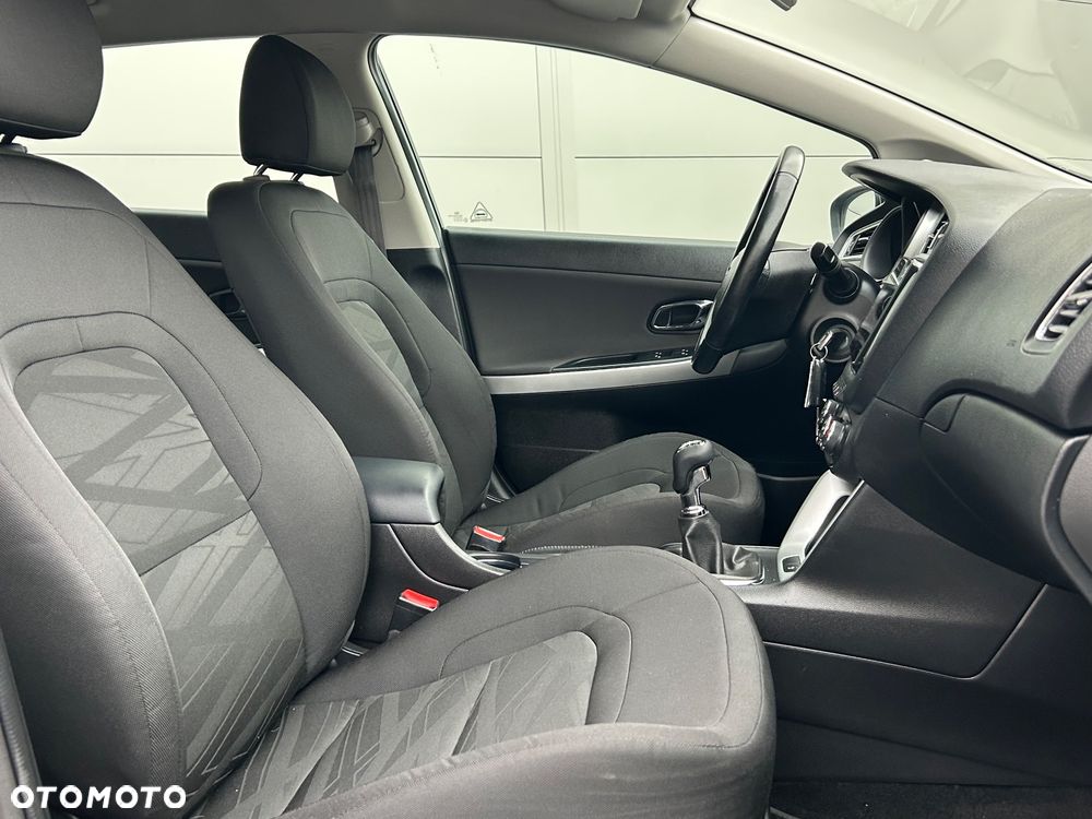 Kia Ceed 1.6 GDI L - 19