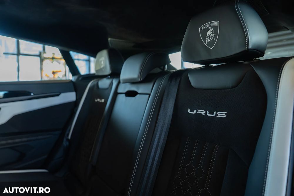Lamborghini URUS - 24