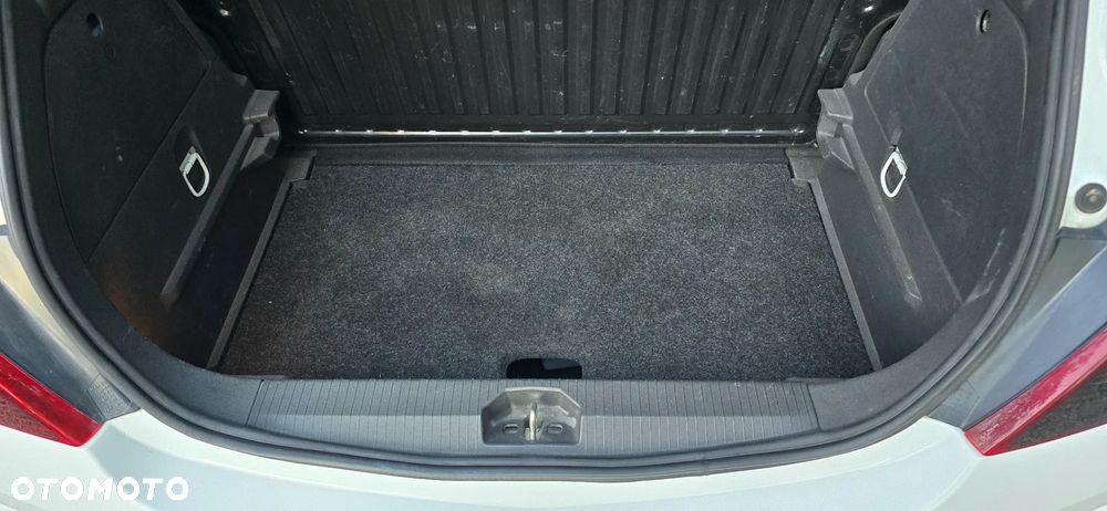 Opel Corsa 1.4 16V Color Edition - 17