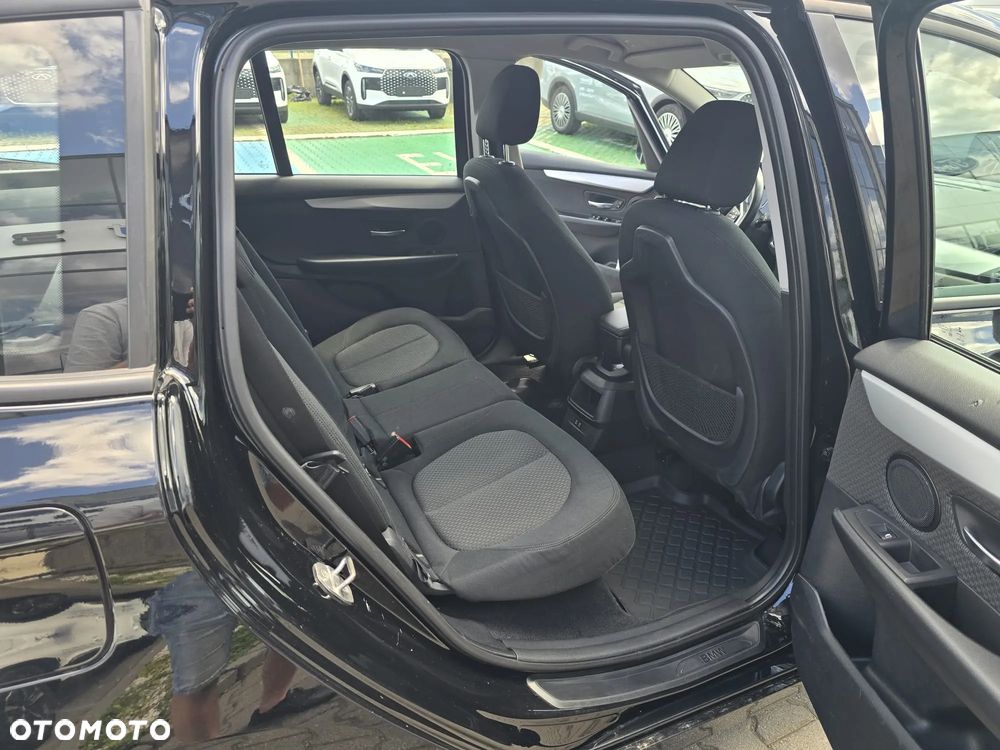 BMW Seria 2 218i Advantage - 10