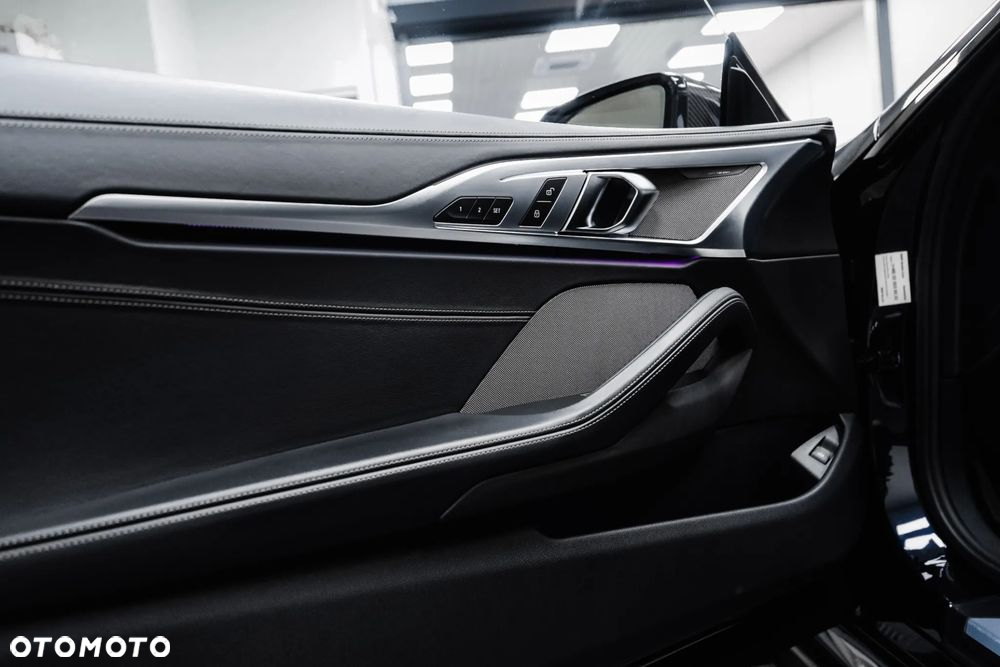 BMW Seria 8 M850i xDrive - 13