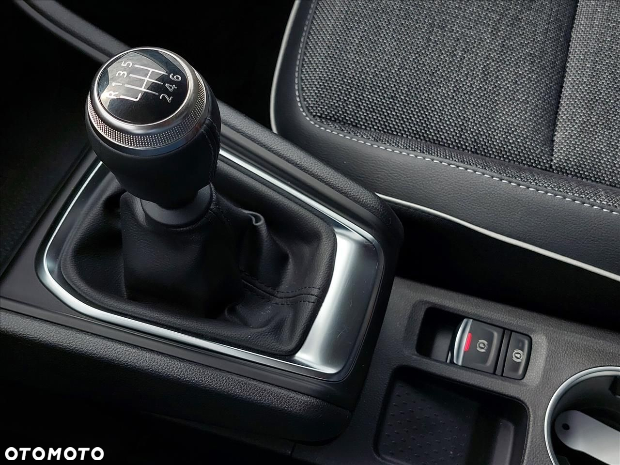Renault Captur - 18