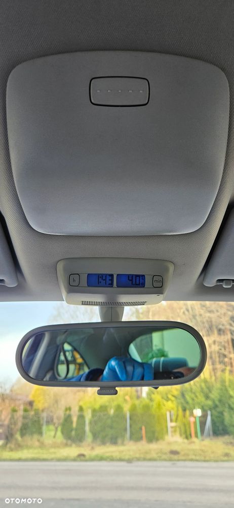 Volkswagen New Beetle - 31