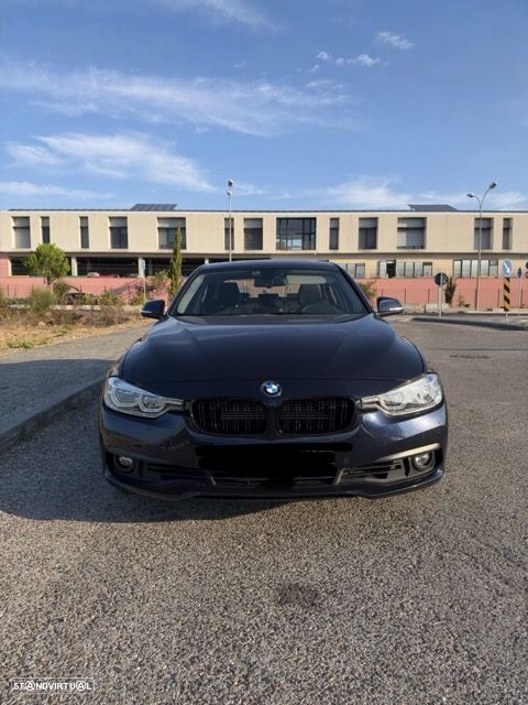 BMW 330 e iPerformance Advantage - 2