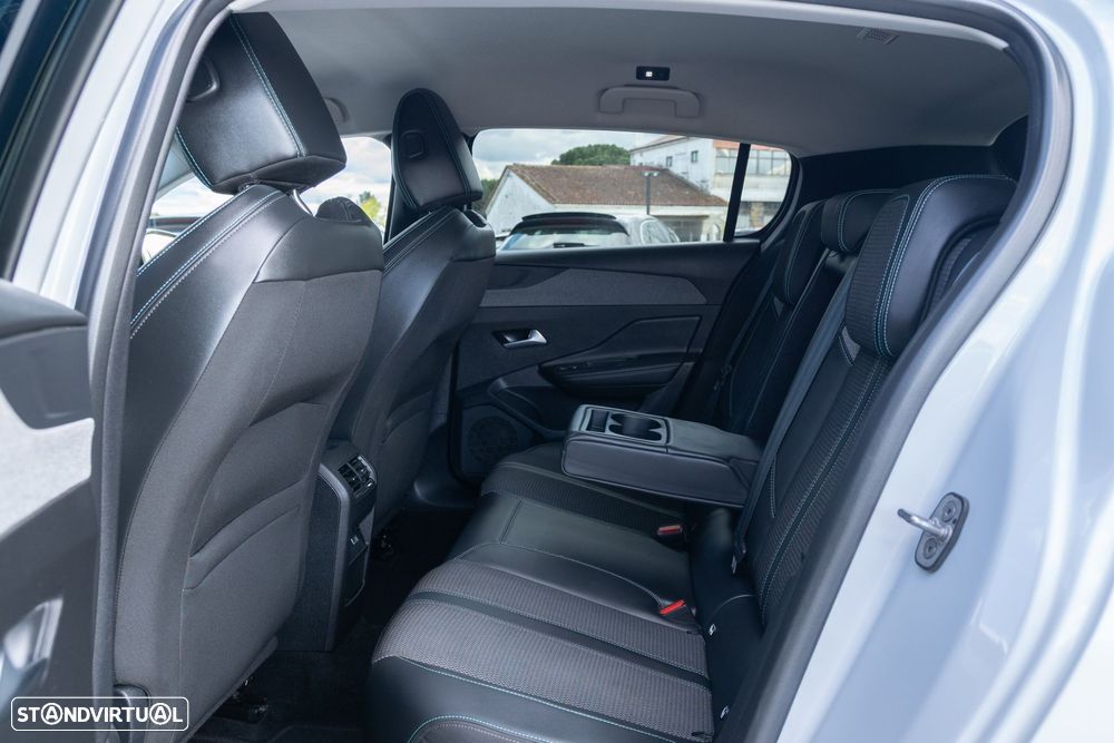 Peugeot 308 1.2 PureTech Allure - 12