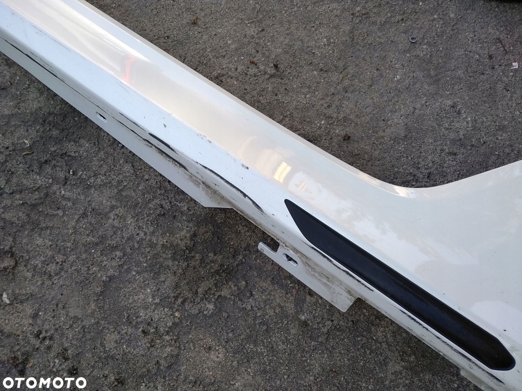 Listwa próg prawy BMW 6 G32 GT - 4