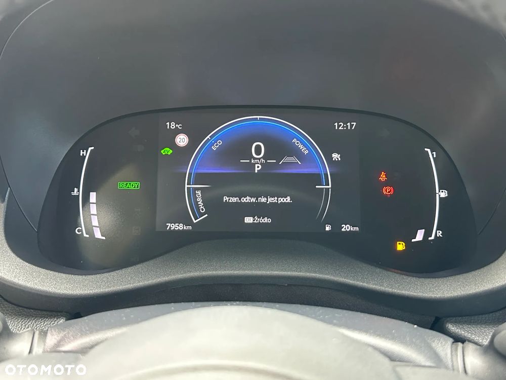 Toyota Yaris Cross - 16