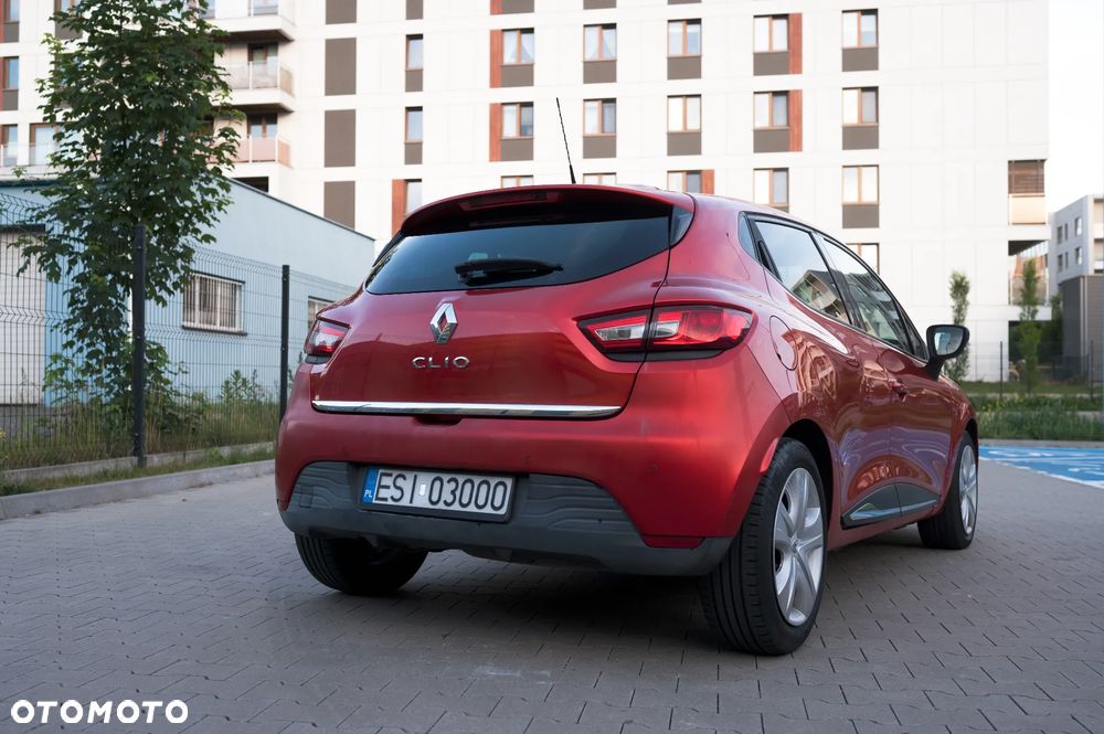 Renault Clio 1.2 16V Life - 5