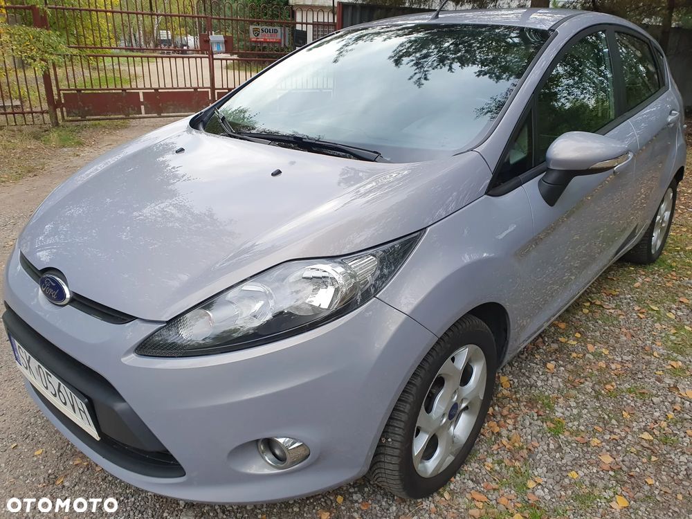 Ford Fiesta 2011 photo 3