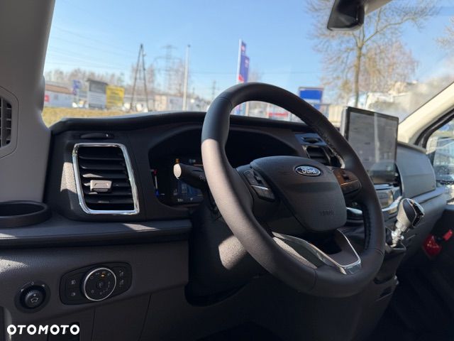 Ford Transit - 6