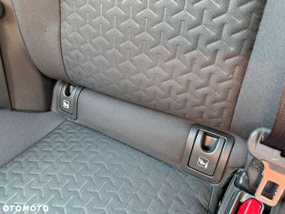 Toyota Yaris Cross - 19