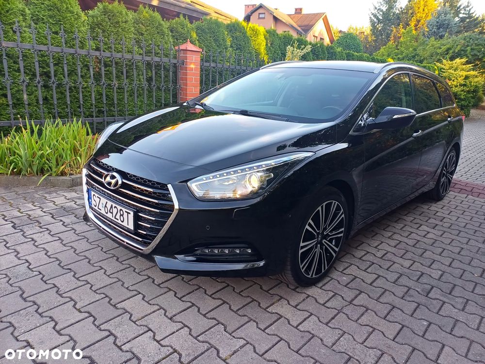 Hyundai i40 Kombi 1.7 CRDi DCT Premium - 10