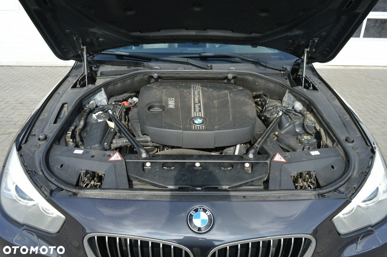 BMW 5GT - 38