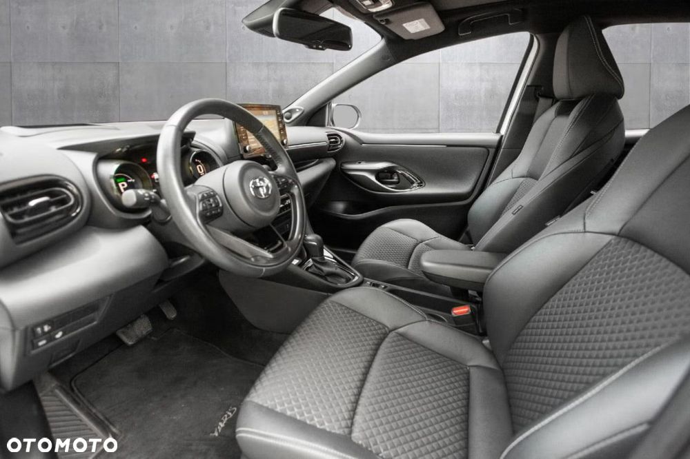 Toyota Yaris Hybrid 1.5 Selection Style - 9