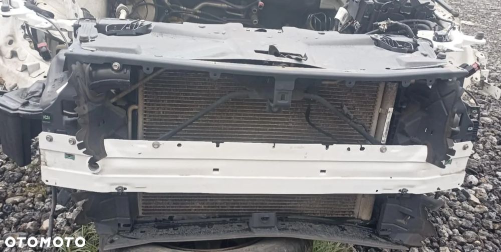 Kompletny Przód Insignia B Maska Zderzak Błotniki Lampy Z40R - 17