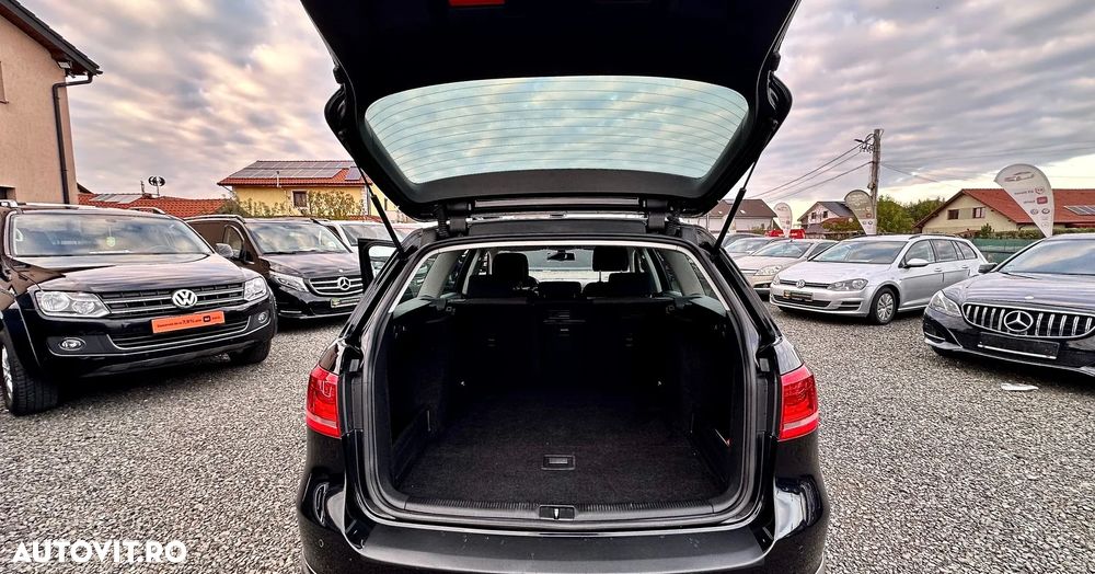 Volkswagen Passat 2.0 TDI DSG BlueMotion Technology Business Edition - 9