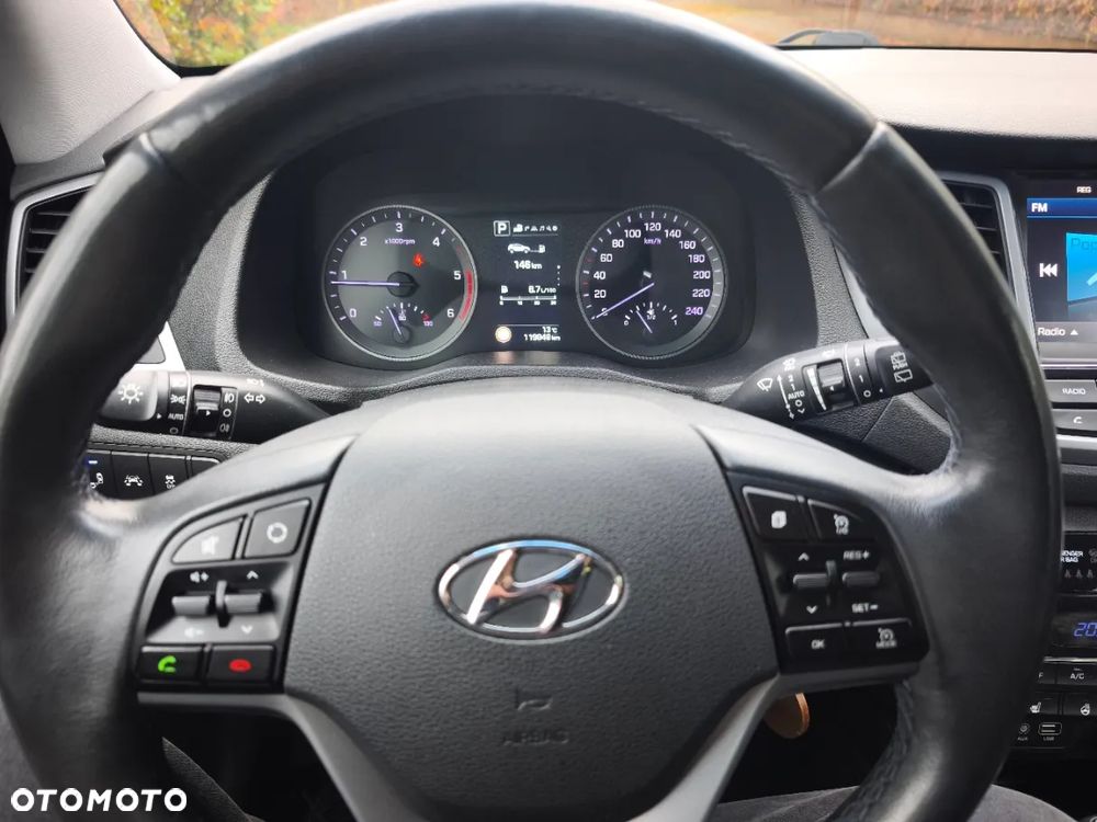 Hyundai Tucson 2.0 CRDI 4WD Automatik Style - 14