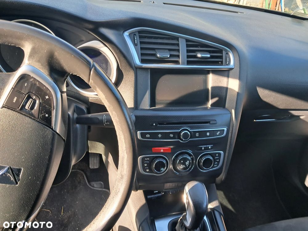 Citroën DS4 Cross 2.0 BlueHDi Be Chic S&S EAT6 - 17