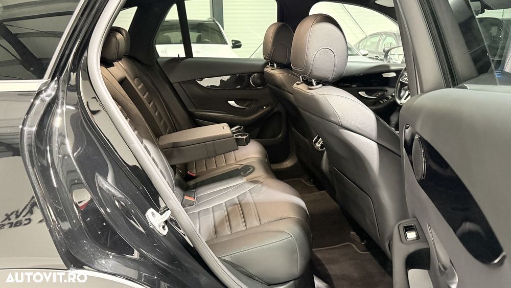 Mercedes-Benz GLC 300 e 4Matic 9G-TRONIC - 25