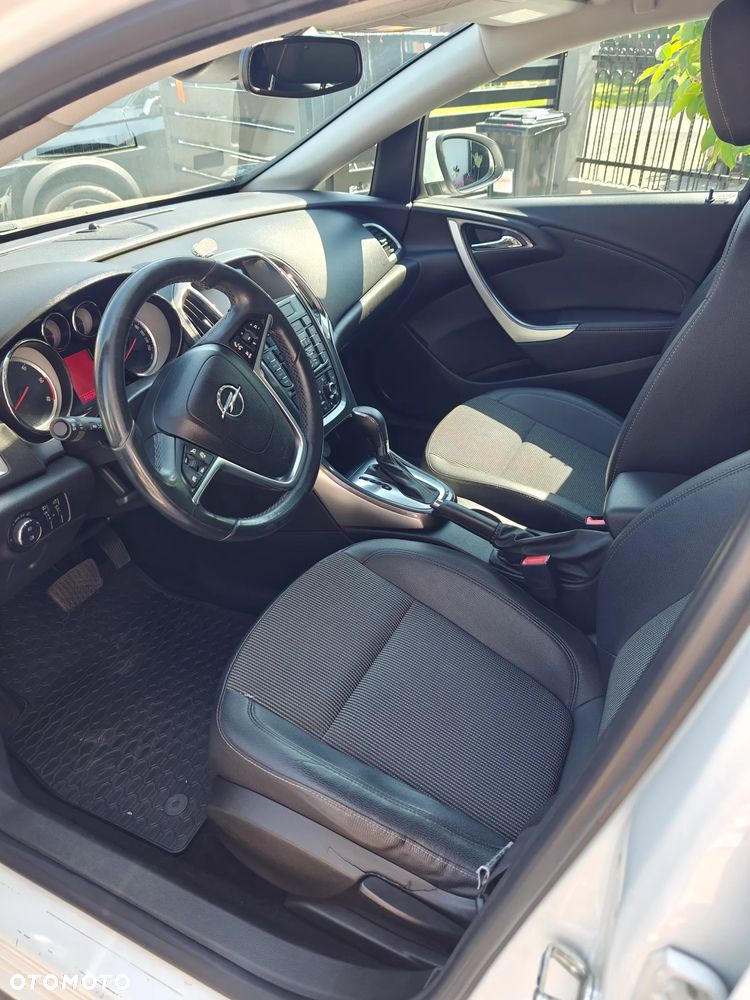 Opel Astra 2.0 CDTI Cosmo - 7