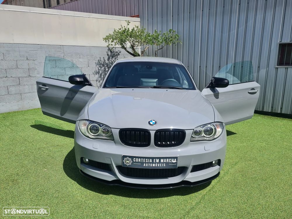 BMW 120 d Limited Edition Lifestyle c/ M Sport Pack - 14